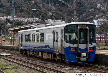 えちごトキめき鉄道ET122形　青梅駅 53616472