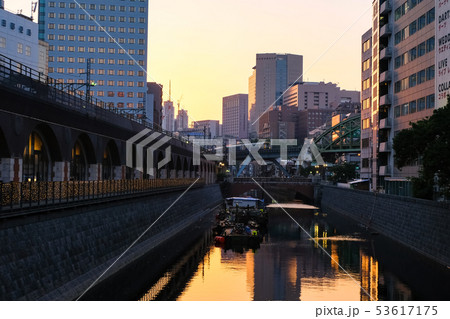 東京 秋葉原 神田川 夕景 53617175