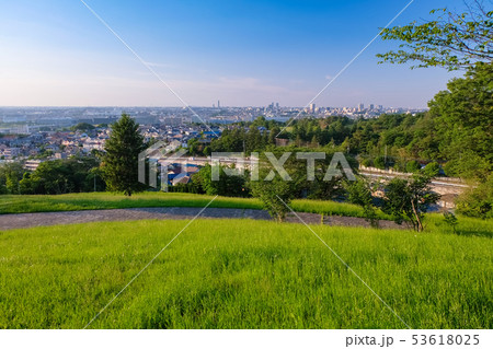 多摩市 都立桜ヶ丘公園 ゆうひの丘 多摩市 都立桜ヶ丘公園 ゆうひの丘 53618025