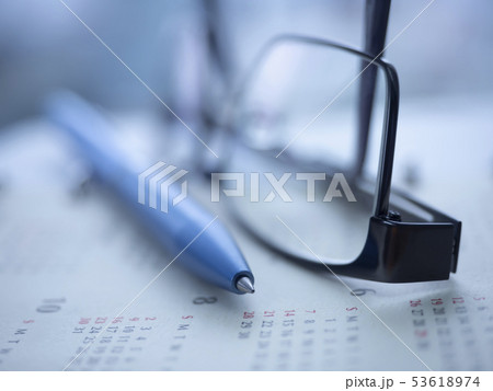 ビジネスイメージ・カレンダー・メガネ ビジネスイメージ・カレンダー・メガネ 53618974