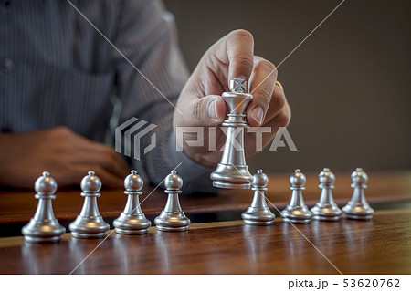 Gold and silver chess with player, Intelligent 53620762