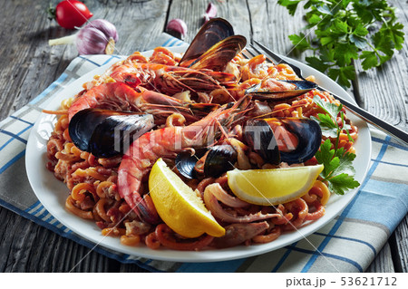 close-up of Spanish Fideua on a plate close-up of Spanish Fideua on a plate 53621712