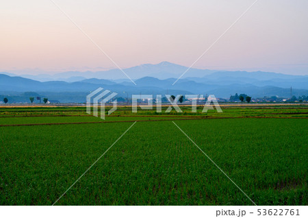 朝焼けの白山と日の出　石川県能美市から　6月撮影 53622761
