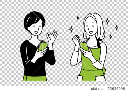 スマホを持ちながら会話をする女性達 53626996