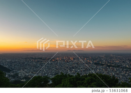夏の札幌市全景 53631068