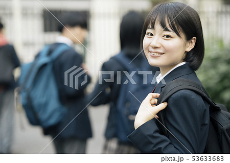 高校生　通学路 53633683