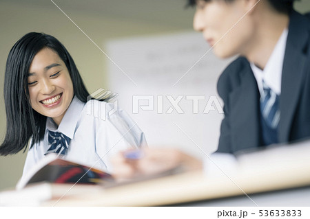 高校生　勉強　塾　予備校 53633833