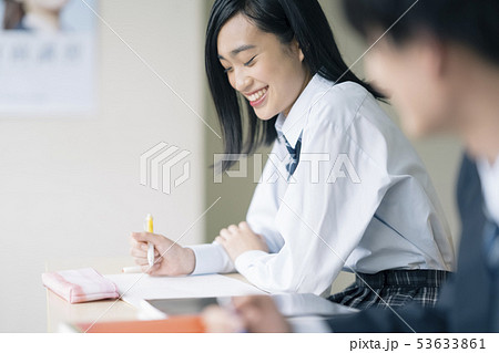 高校生　勉強　塾　予備校 53633861