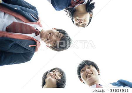 高校生　屋上　友達 53633911