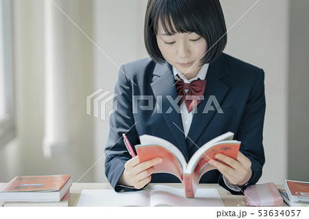 高校生　勉強　塾　予備校 53634057