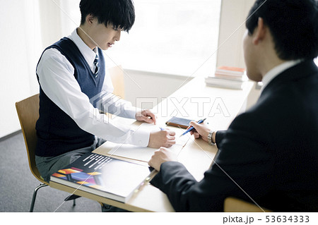 高校生　勉強　塾　予備校 53634333