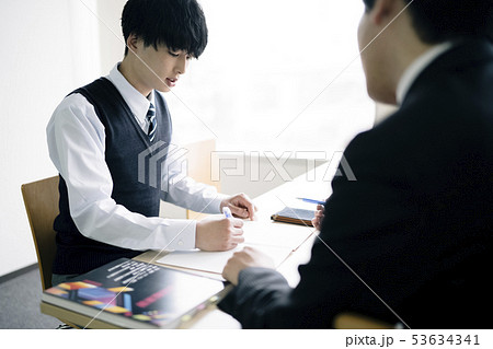 高校生　勉強　塾　予備校 53634341