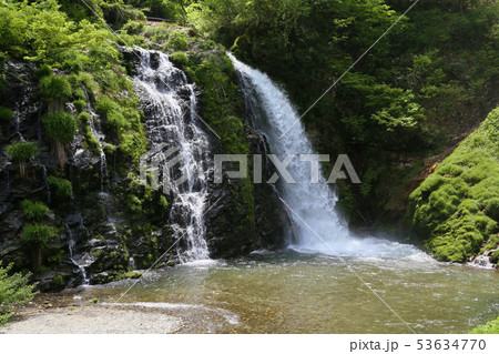 春の銀山温泉、白銀の滝 春の銀山温泉、白銀の滝 53634770