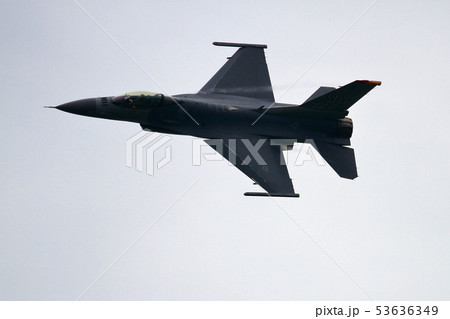 F-16 F-16 53636349