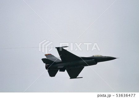 F-16 53636477