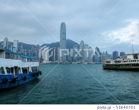 朝の香港 ヴィクトリアハーバー Victoria Harbor in the morning 朝の香港 ヴィクトリアハーバー Victoria Harbor in the morning 53640701