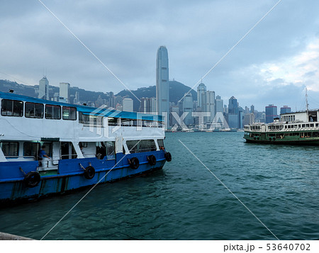 朝の香港 ビクトリア・ハーバー Victoria Harbor in the morning 53640702
