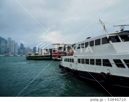 朝の香港 ヴィクトリアハーバー Victoria Harbor in the morning 朝の香港 ヴィクトリアハーバー Victoria Harbor in the morning 53640710
