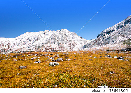 立山　秋の室堂平 53641306