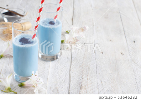 Blue matcha milk Blue matcha milk 53646232