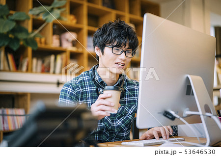 クリエイティブオフィス ビジネスマン 撮影協力:Studio Roaster クリエイティブオフィス ビジネスマン 撮影協力:Studio Roaster 53646530