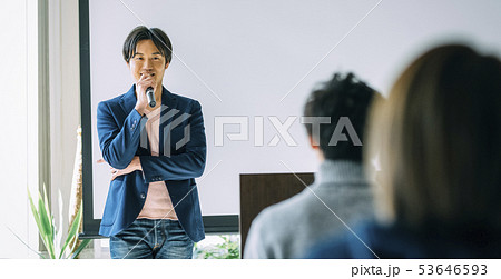 ビジネス　ミーティング　セミナー 53646593
