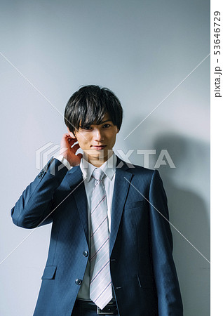 ビジネスマン　ポートレート 53646729