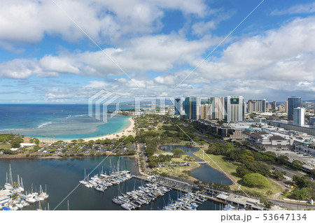 【ハワイ・ホノルル】アラモアナ ビーチパーク マジック アイランドの空撮 【ハワイ・ホノルル】アラモアナ ビーチパーク マジック アイランドの空撮 53647134