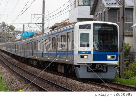 西武鉄道6000系 東急東横線 東白楽駅 西武鉄道6000系 東急東横線 東白楽駅 53650995