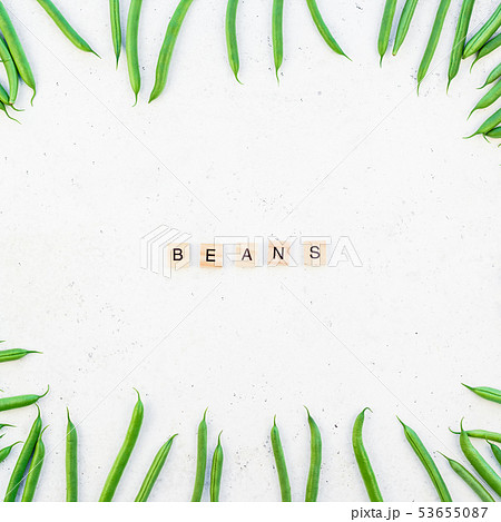 Top view of fresh green beans background 53655087