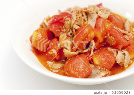トマトと鶏肉の炒め物 トマトと鶏肉の炒め物 53659023