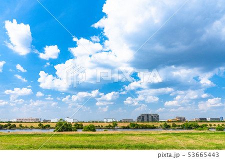 初夏の大空・河川敷 初夏の大空・河川敷 53665443