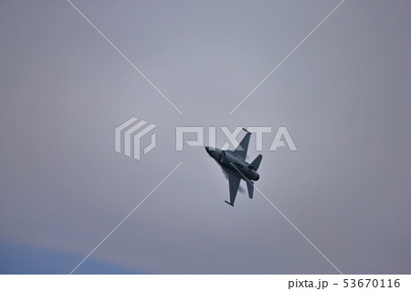 F-16 53670116