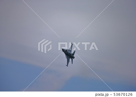 F-16 F-16 53670126