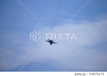 F-16 53670172