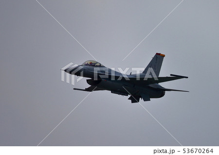 F-16 F-16 53670264