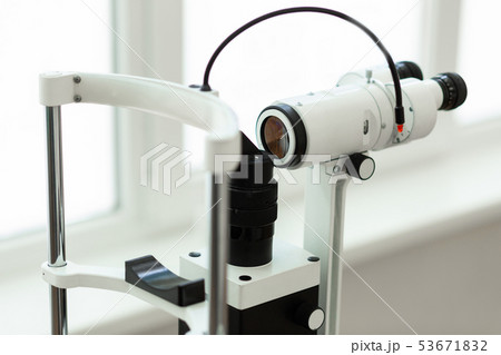 Modern plastic black and white apparatus for eyesight checking 53671832