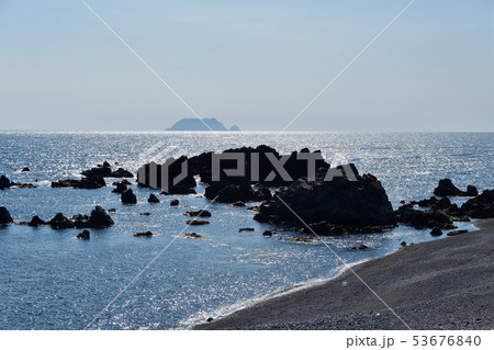 快晴の北海道松前町で折戸浜の春の風景を撮影 快晴の北海道松前町で折戸浜の春の風景を撮影 53676840