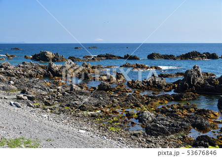 快晴の北海道松前町で折戸浜の春の風景を撮影 快晴の北海道松前町で折戸浜の春の風景を撮影 53676846