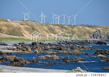 快晴の北海道松前町で折戸浜の春の風景を撮影 快晴の北海道松前町で折戸浜の春の風景を撮影 53676847