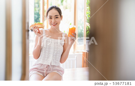 女性　ライフスタイル 53677181