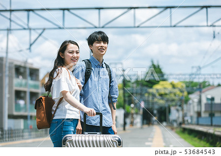 カップル　旅行　撮影協力「京王電鉄株式会社」 53684543