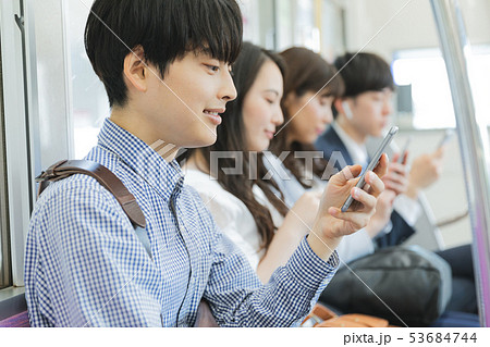 電車内　撮影協力「京王電鉄株式会社」 53684744