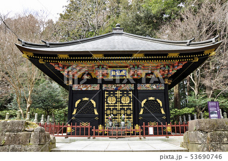 仙台藩2代藩主伊達忠宗の霊廟　感仙殿 53690746