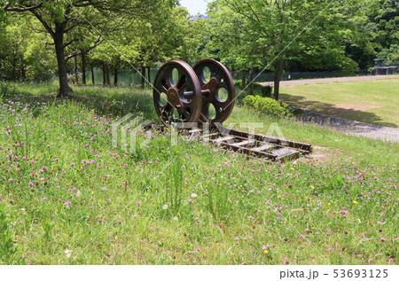 三田市　はじかみ池のSL動輪 53693125