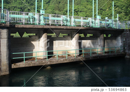 蓑輪頭首工の様子　６月の富山県 53694863