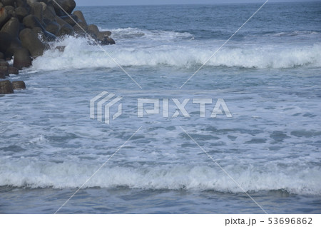 岩瀬浜海水浴場(富山県富山市岩瀬) 岩瀬浜海水浴場(富山県富山市岩瀬) 53696862
