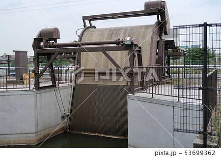 越谷の逆川の集塵機 53699362
