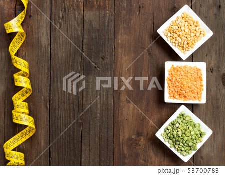 Legumes in bowls 53700783