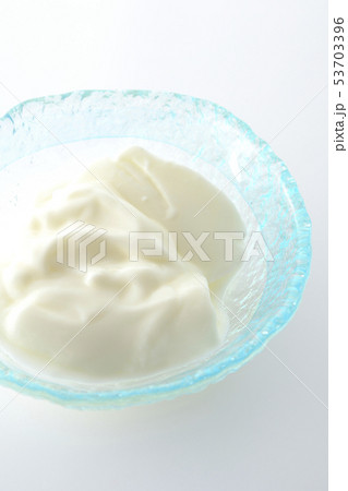 ヨーグルト ヨーグルト 53703396